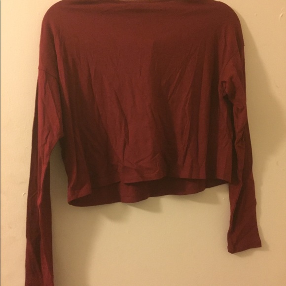 Maroon crop top - Picture 3 of 4